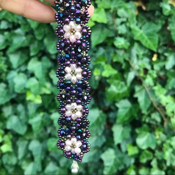 Handwoven Czech glass bracelet - Picture 4 of 4